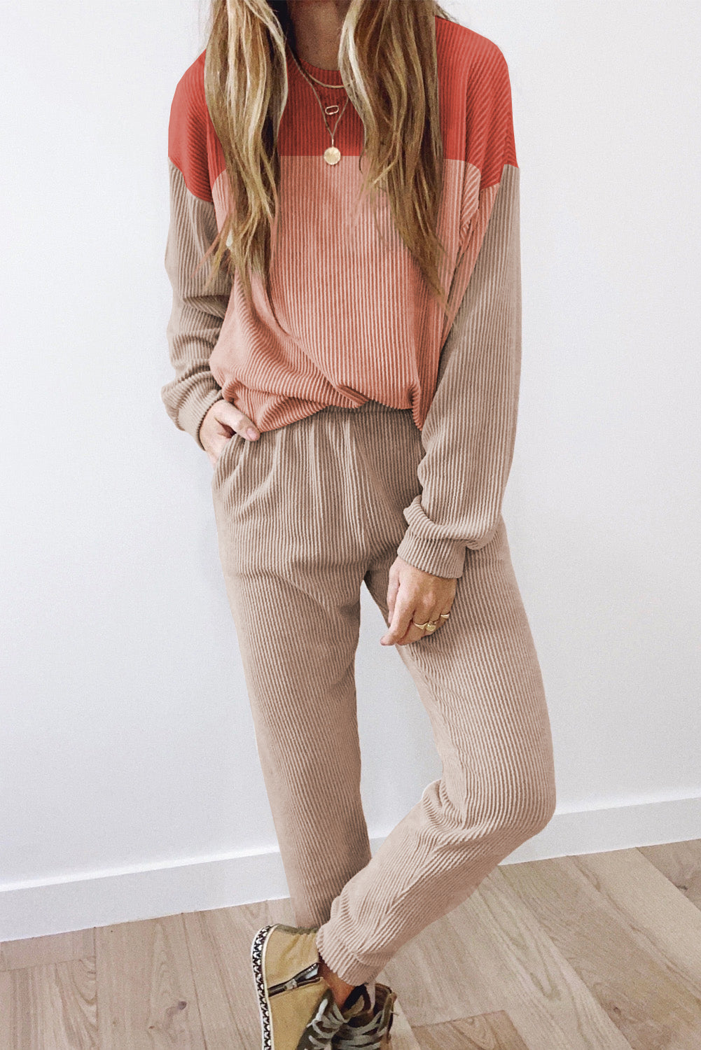 Pullover Outfit